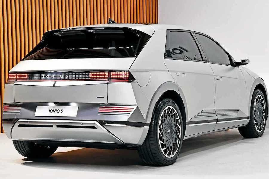 현대차-전기차-SUV-내연기관차-스타리아-코나-아이오닉 5-아이오닉 6-아이오닉 7-자동차 램프-자동차 라이트-파라메트릭 라이트-국산차-4.jpg