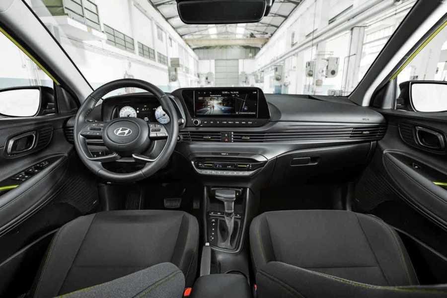 현대차-해치백-i20-현대 i20-신차 소식-i20 부분변경-페이스리프트-전략형 모델-신차-3.jpg