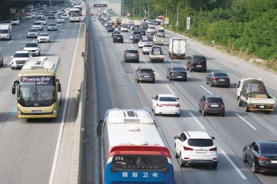 대형차-경찰청-한국도로공사-지장차로-과태료-범칙금-고속도로-6.jpg