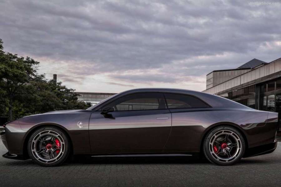 닷지-닷지차저-닷지전기차-닷지콘셉트카-닷지 차저 데이토나 SRT-8.jpg