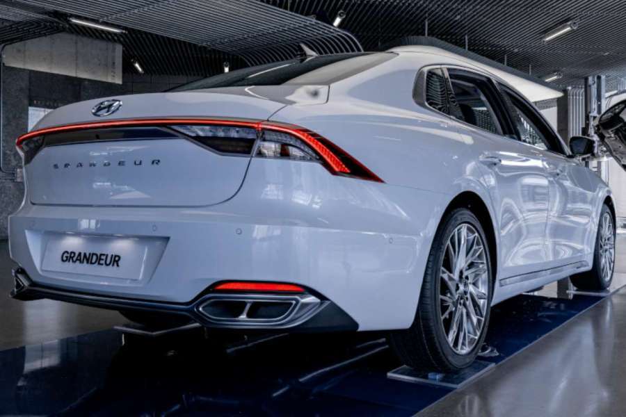 현대차-국산차-세단-그랜저-현대 그랜저-그랜저 풀체인지-GN7-그랜저 풀체인지 성능-그랜저 풀체인지 스펙-10.jpg