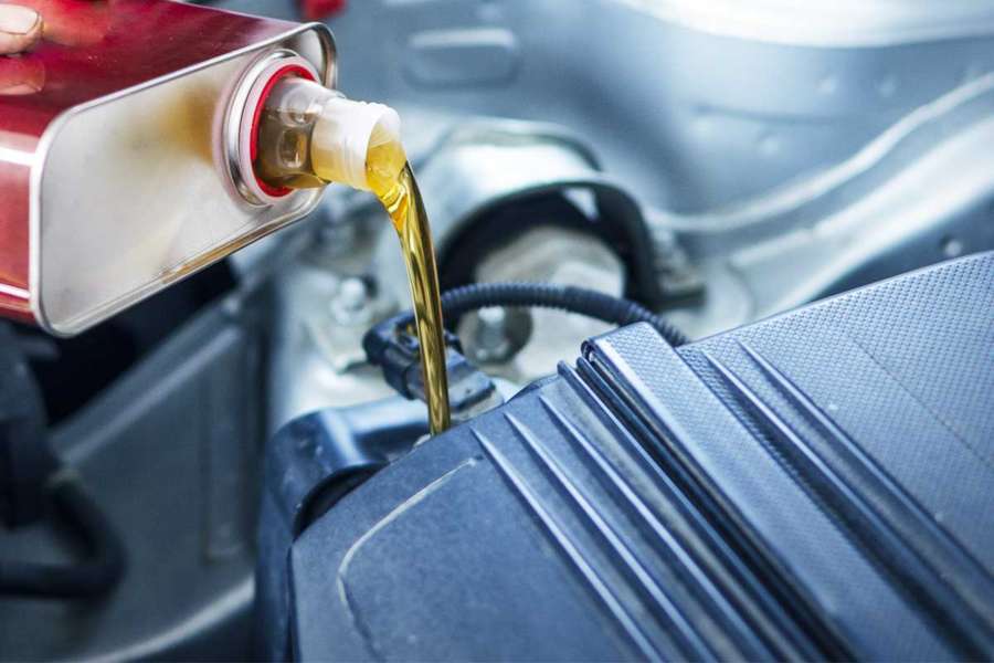 자동차 소모품-엔진오일-미션오일-자동차 오일-타이어-타이어 교체-2륜-4륜-4.jpg