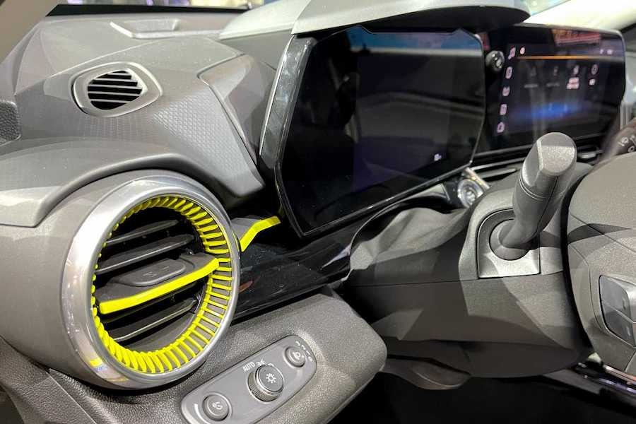 쉐보레-GM-GM한국사업장-트랙스-신형 트랙스-트랙스 신형-트랙스 크로스오버-쉐보레 CUV-신차 소식-신차-신차 출시-CUV-SUV-신형 트랙스 가격-신형 트랙스 디자인-14.jpg