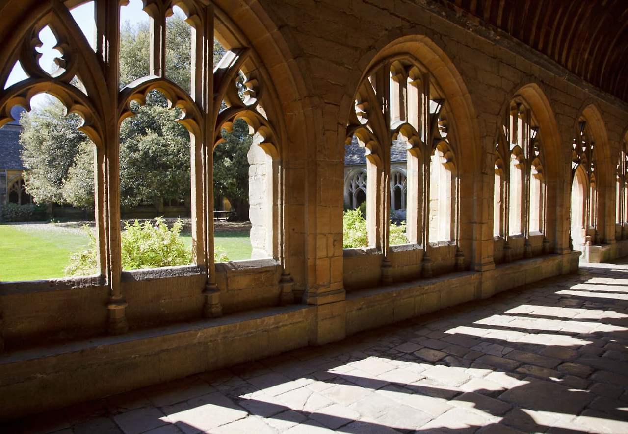 harry-potter-filming-locations-new-college-oxford.jpg