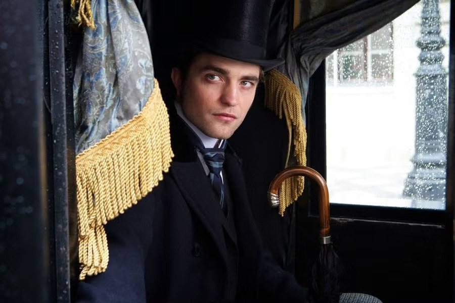 original-robert-pattinson-bel-ami-robert-pattinson-00008-11517061-1-ita-it-bel-ami-robert-pattinson-00008-jpg.jpg