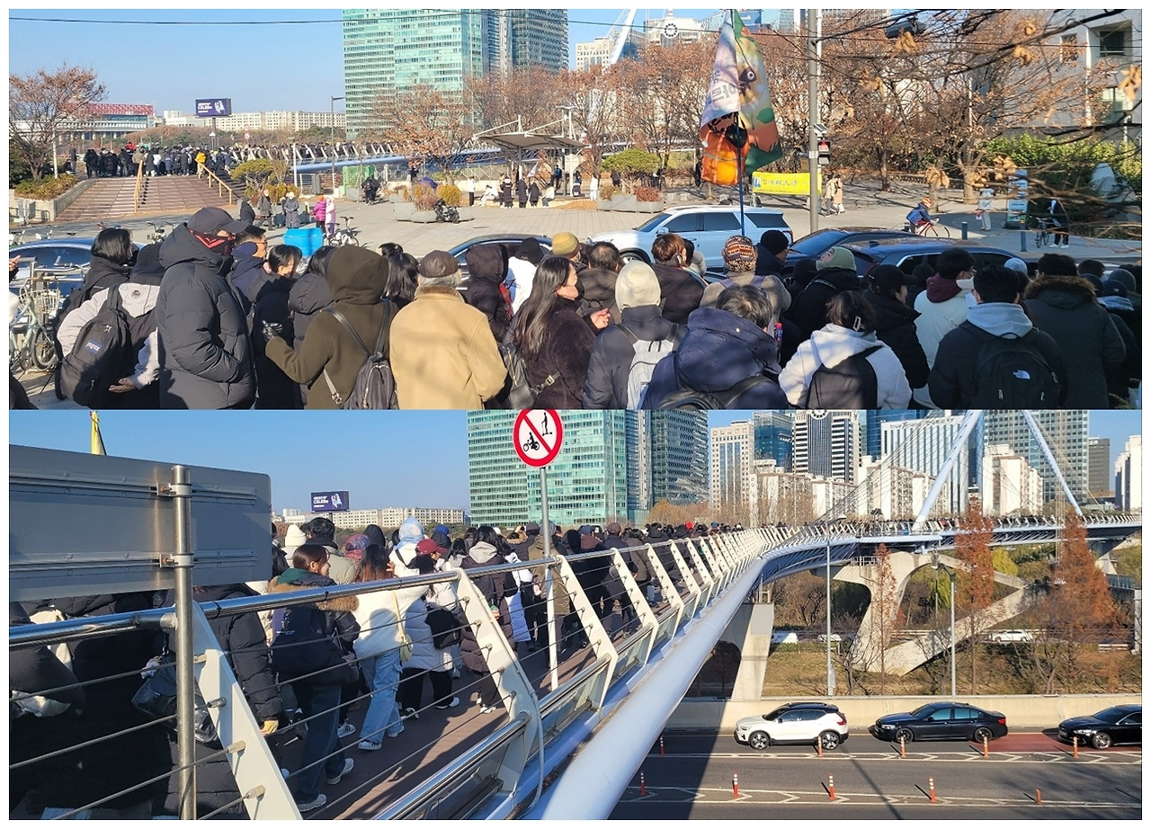 신길역에서 국회로 가는 시민들의 행렬이 횡단보도와 문화다리를 가득 메우고 있다.jpg