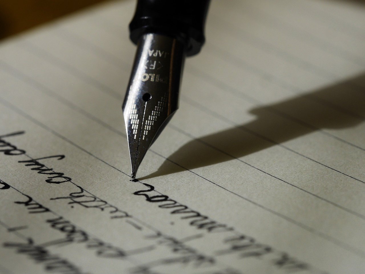 writing-g8dcb8d651_1920.jpg