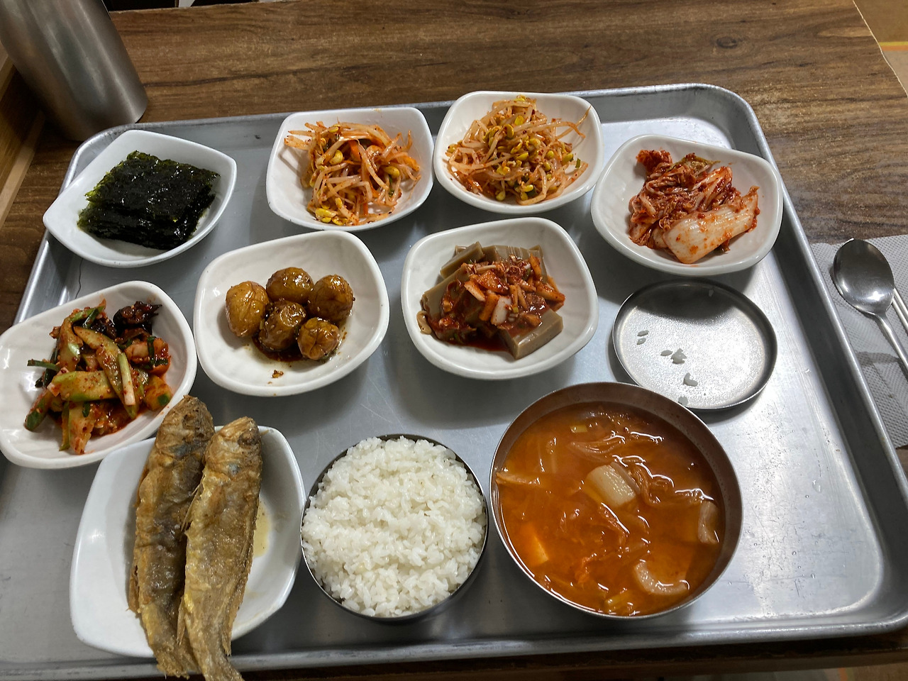 Korean 양지식당 백반.jpg