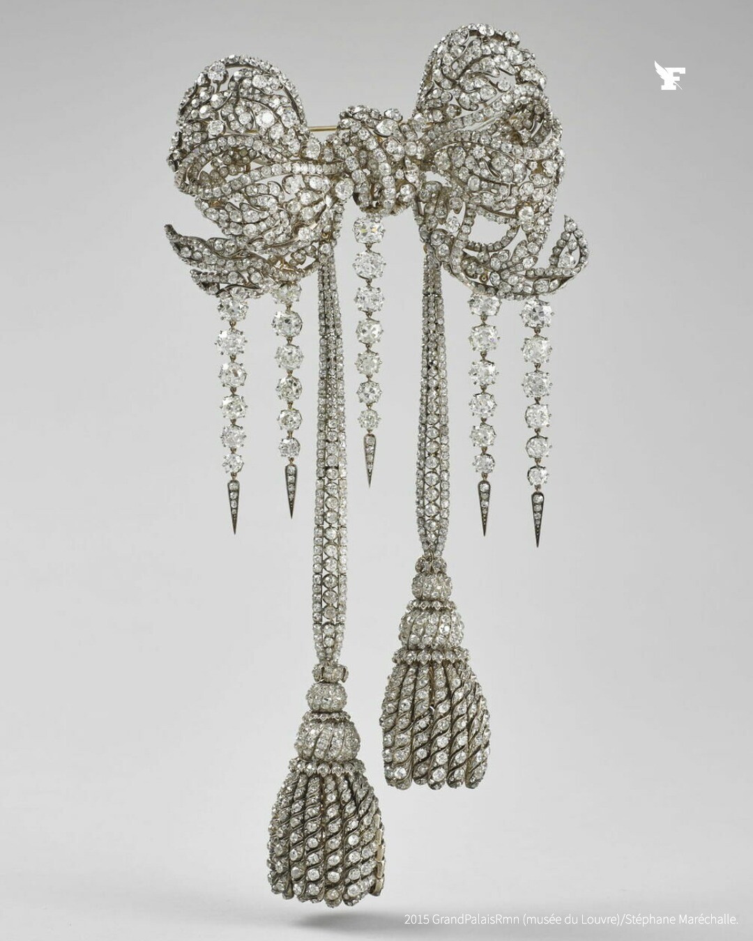 Le Louvre robbery stolen 4.jpg