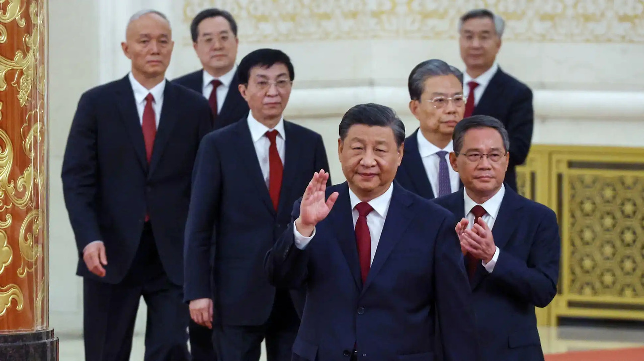 Xi JInping 2022-10 7 Members.jpg