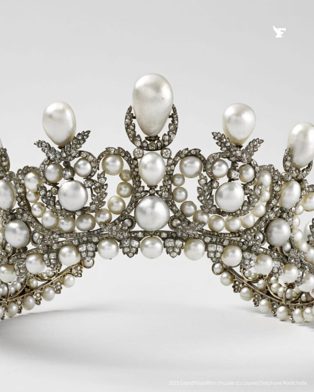 Le Louvre robbery stolen 3.jpg