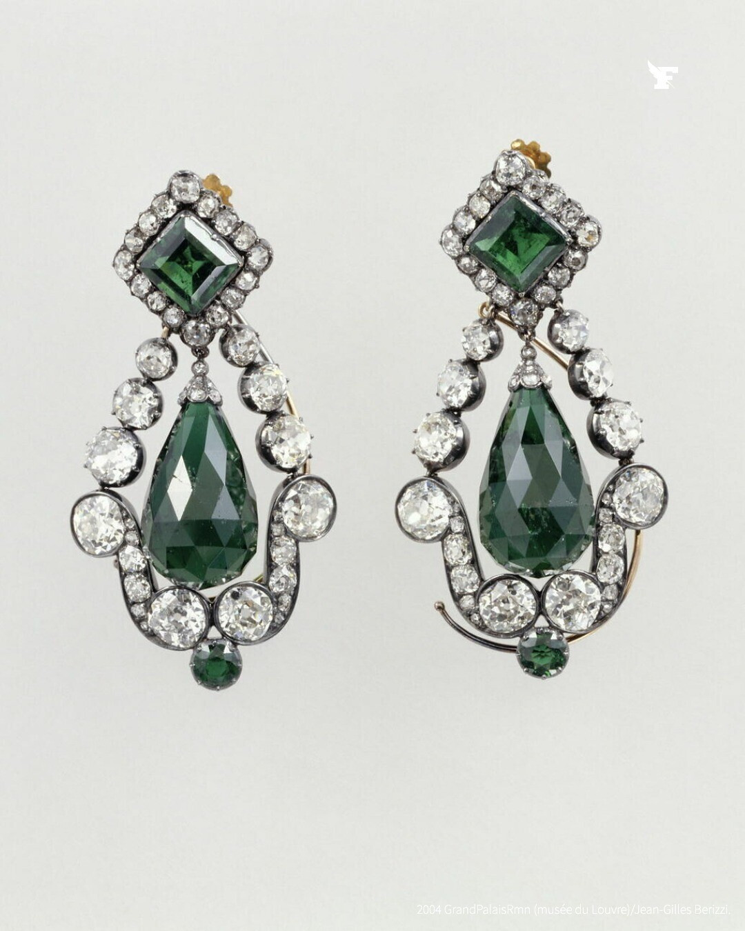 Le Louvre robbery stolen 6.jpg