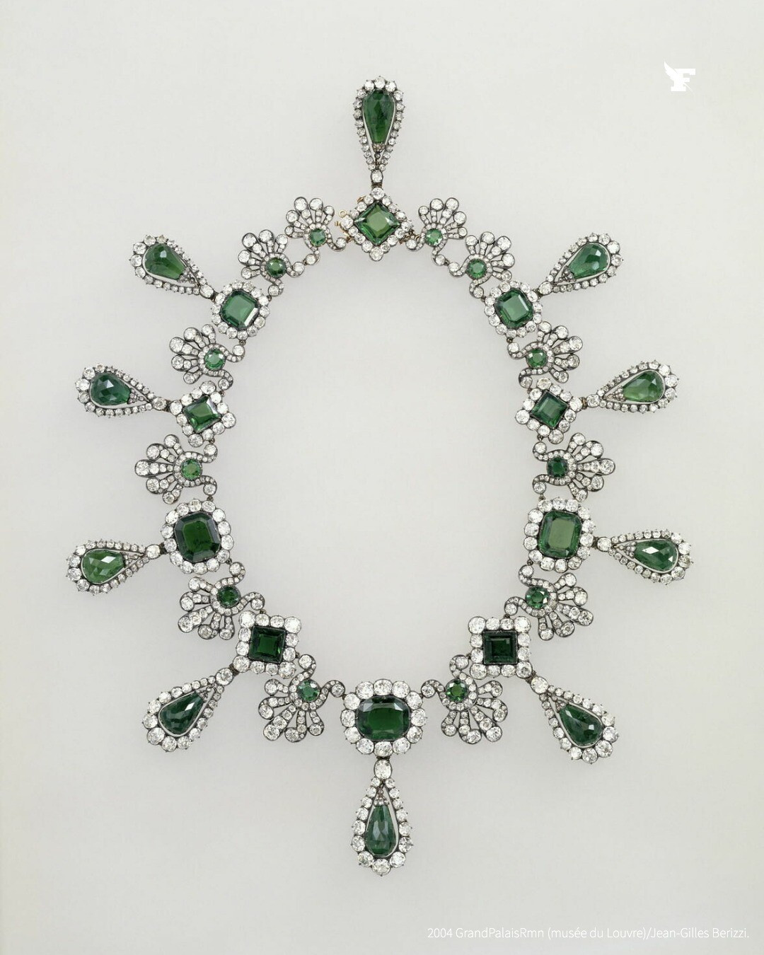 Le Louvre robbery stolen 1.jpg