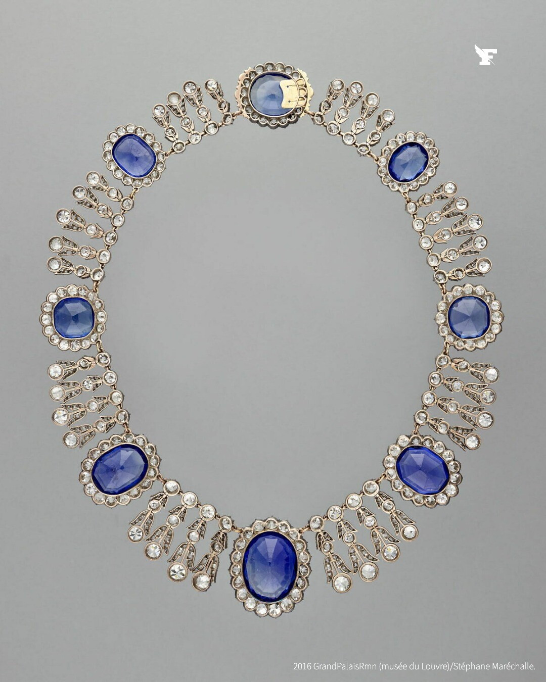 Le Louvre robbery stolen 8.jpg