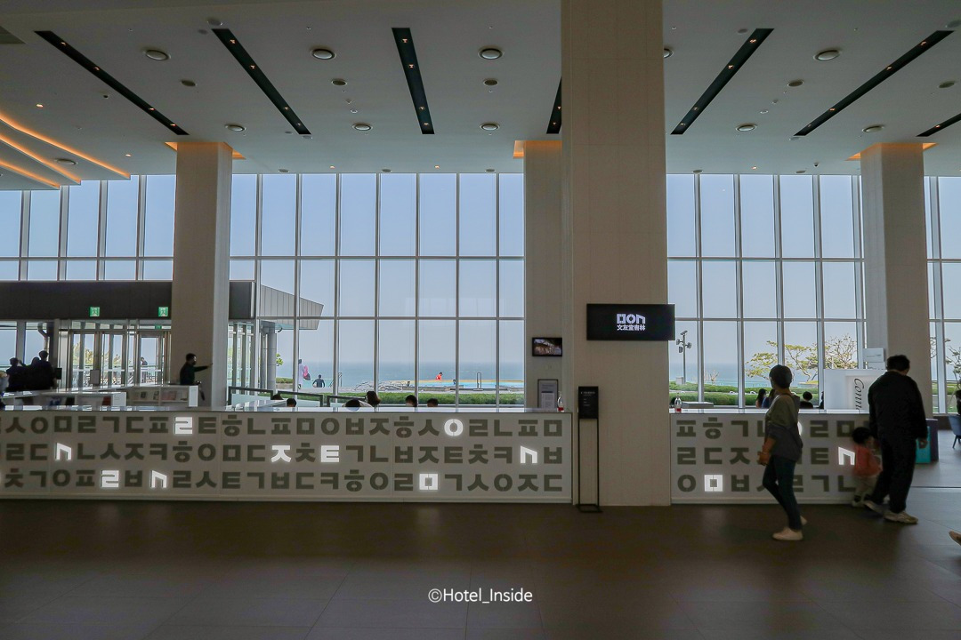 로비-3.jpg