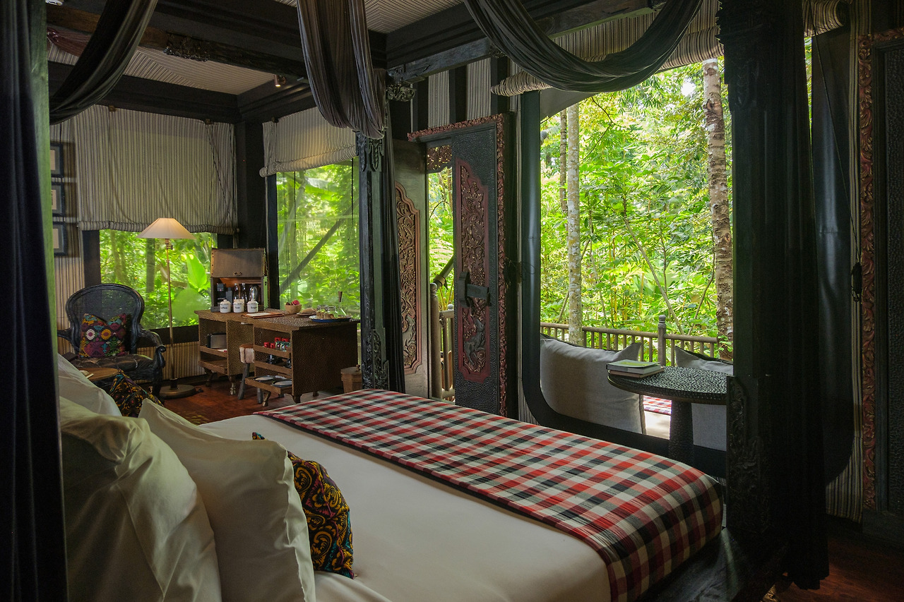 Capella_Ubud_Accommodation_Terrace_Tent_Bedroom3.jpg