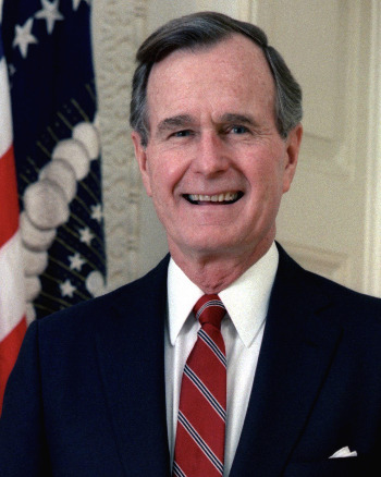 1200px-George_H._W._Bush%2C_President_of_the_United_States%2C_1989_official_portrait_%28cropped%29.jpg
