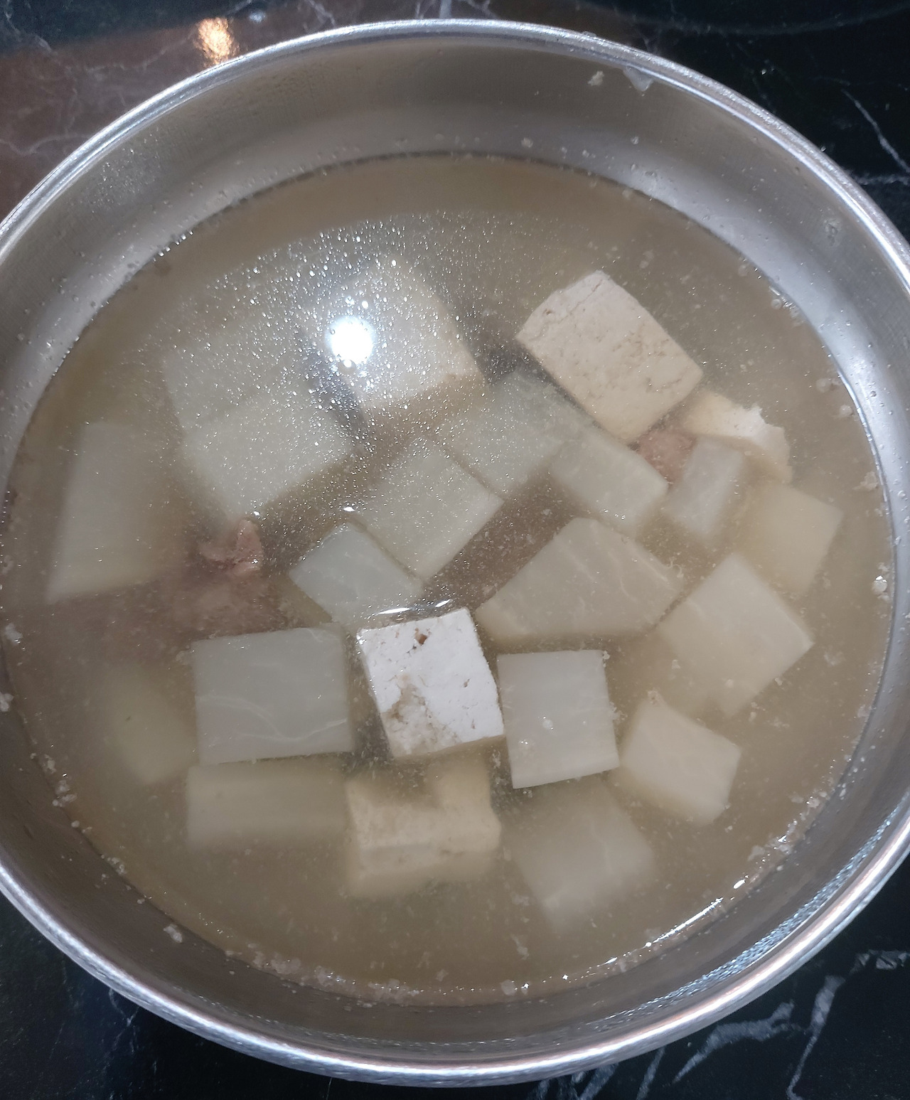 3-12. 대학 친구와 간 식당에서 먹은 소고기뭇국. 20240723_171014.jpg