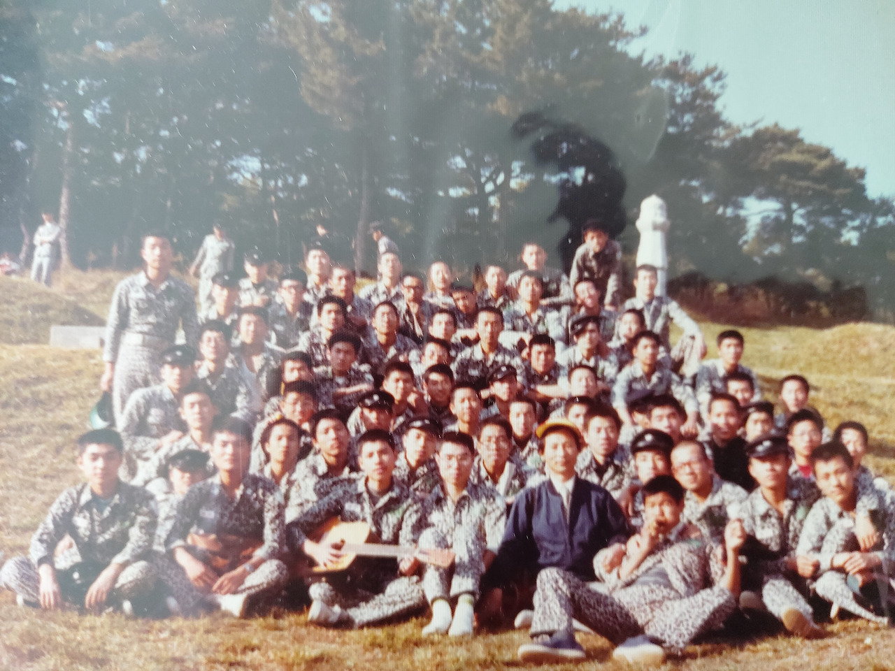 수학여행 중 찍은 기념 사진 20231010_115433.jpg