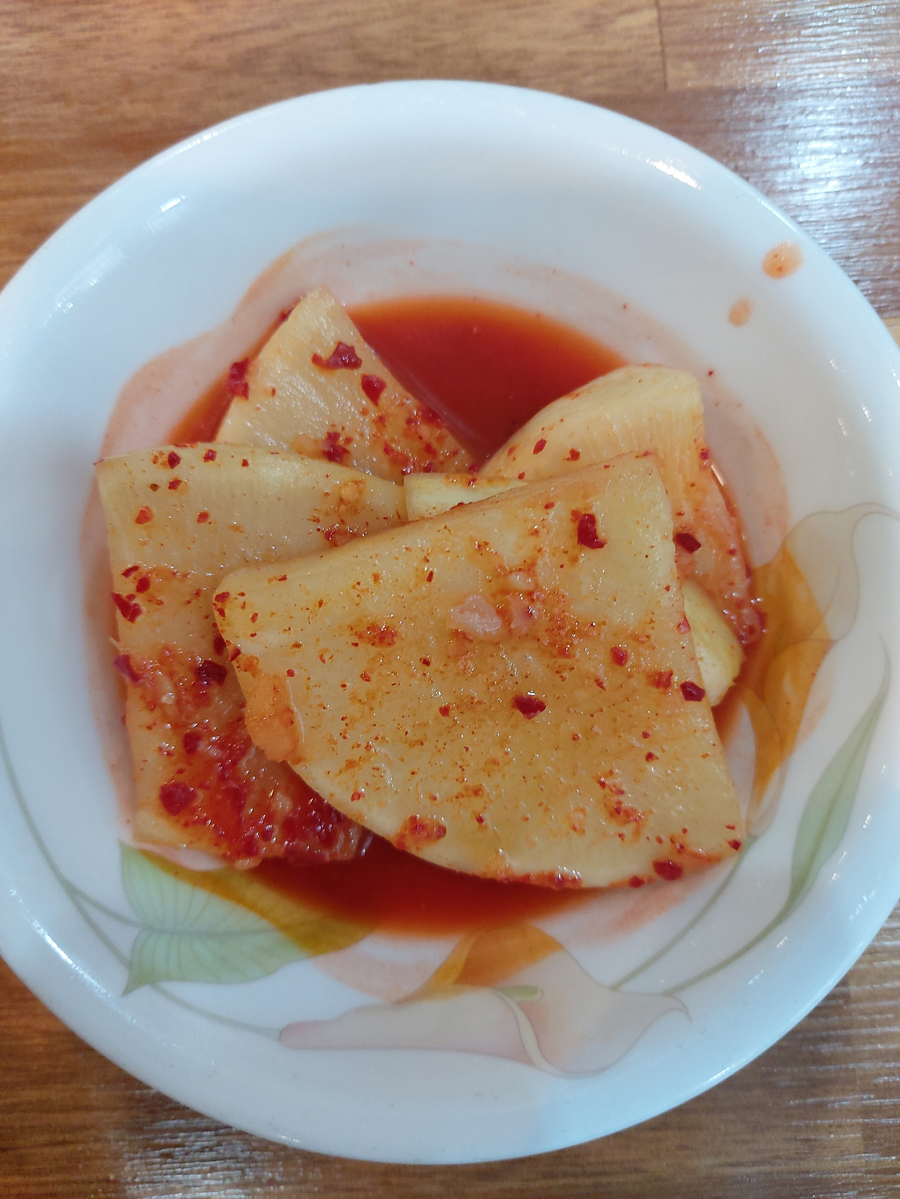 3-6. 무김치도 밥반찬으로 둘째가라면 서러운 음식이다.  20240718_191646.jpg