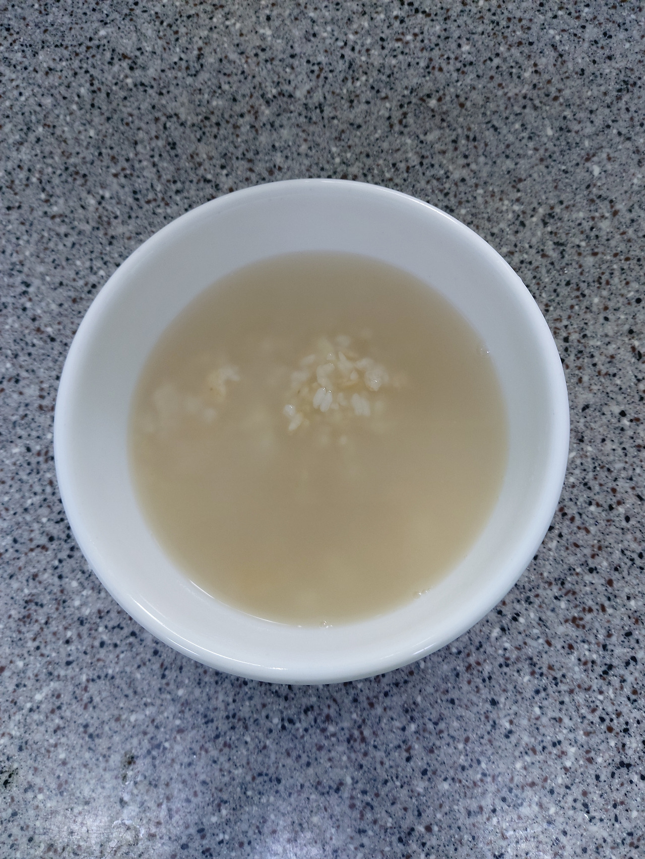 22-7. 입맛이 없을 때 누룽지탕을 끓여 김치를 곁들여 먹으면 한 끼 식사로도 그만이다 20240908_143701.jpg