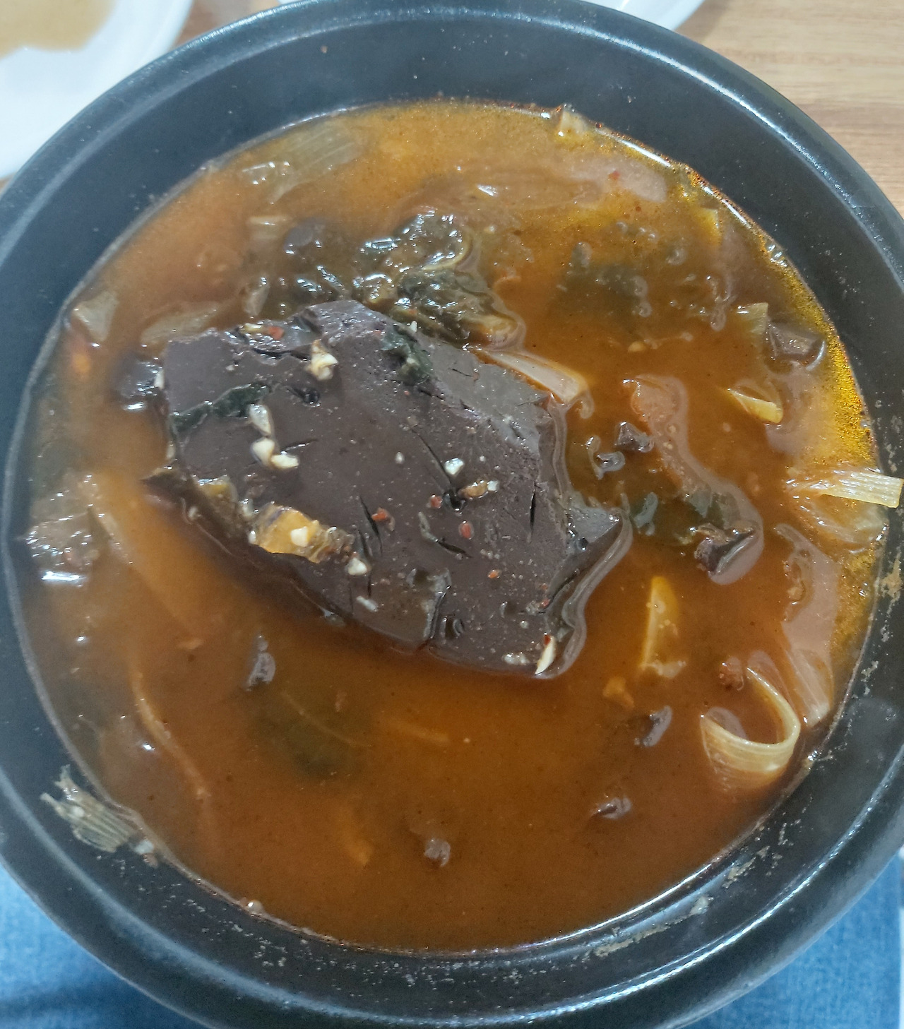 52-7. 사회생활 초년병 시절 직장 선배와 밤새 대작을 한 뒤 속풀이로 먹은 선짓국  0240723_120121.jpg