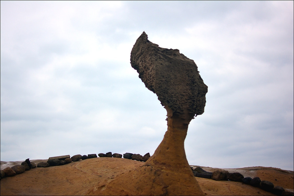 대한 여왕 바위.jpg