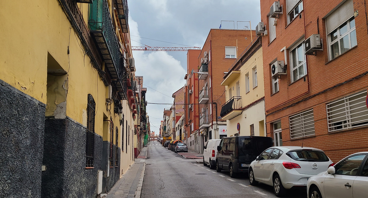 숙소 앞 도로.jpg