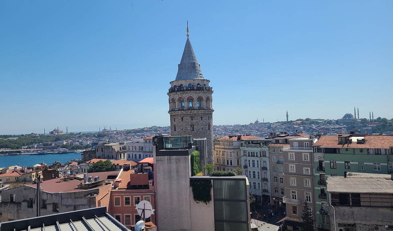 루프탑에서 본 뷰.jpg