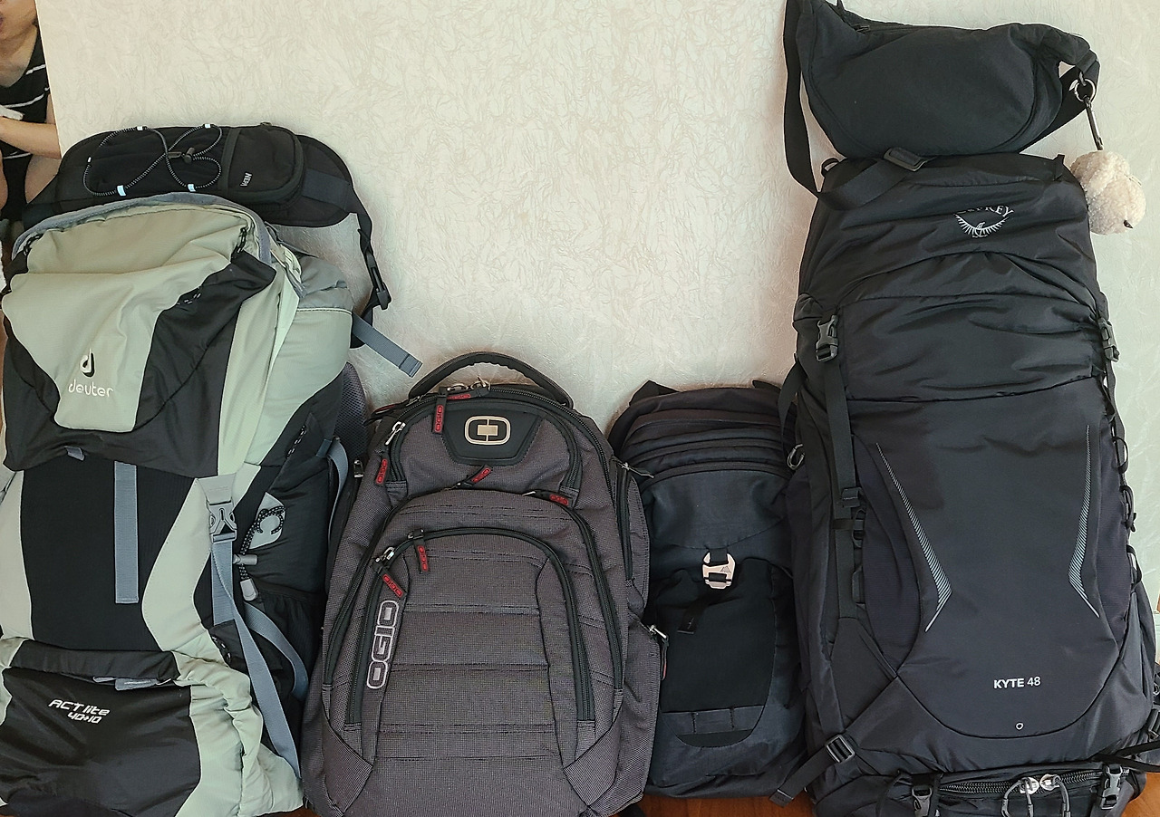 현태와 재인의 짐.jpg