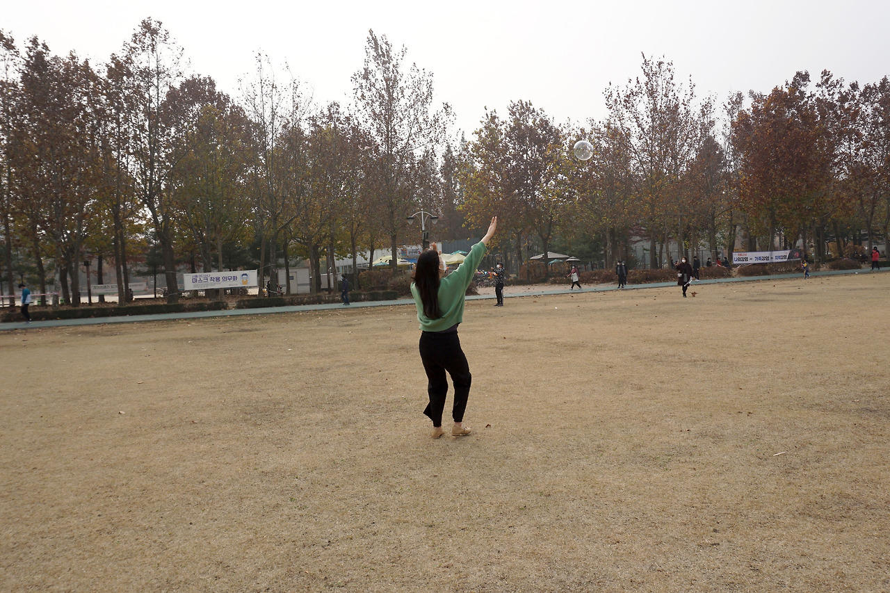 202012 흐지부지hzbz_우주인터뷰_부지_Sub Photo9.jpg