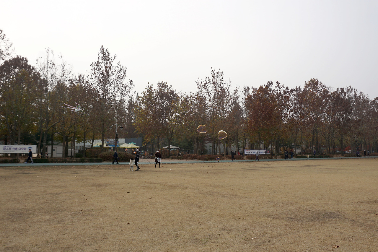 202012 흐지부지hzbz_우주인터뷰_부지_Sub Photo8.jpg