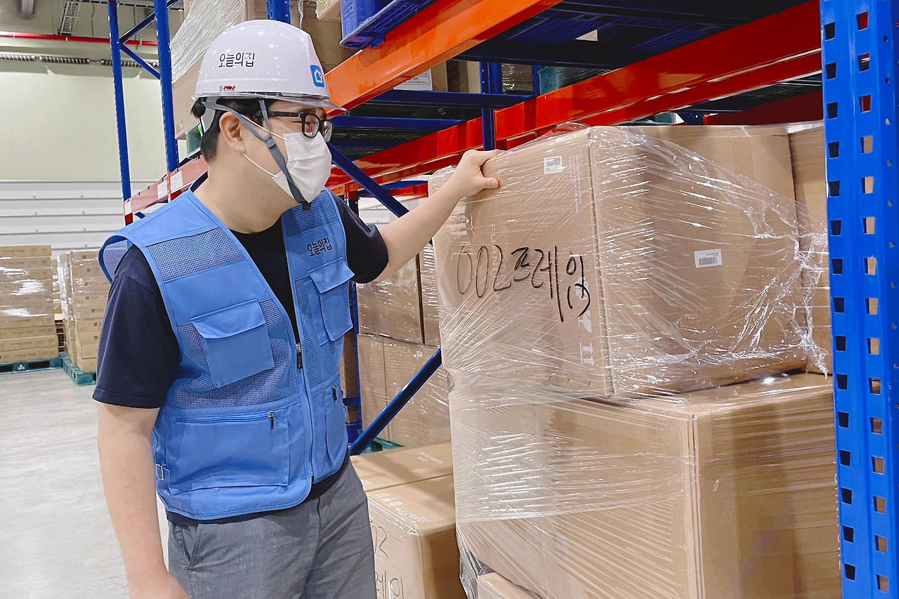 오늘의 집 물류.jpg