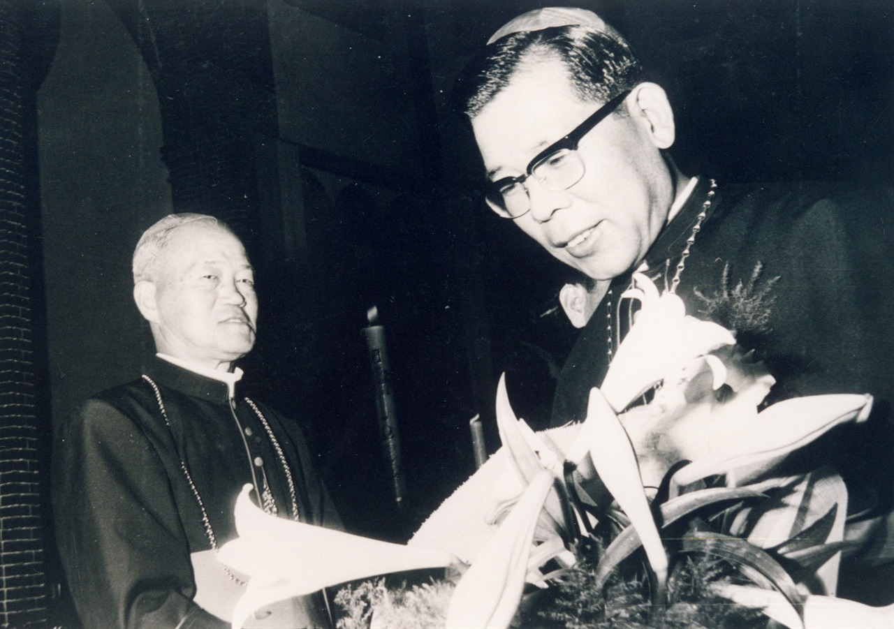 김수환 추기경.jpg