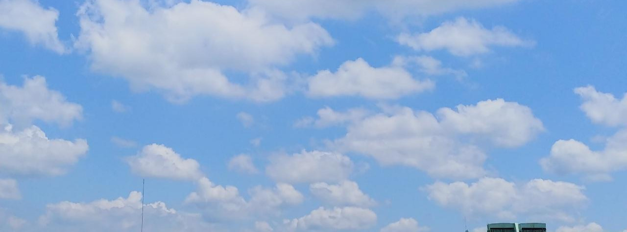 신아조선소 구름.jpg