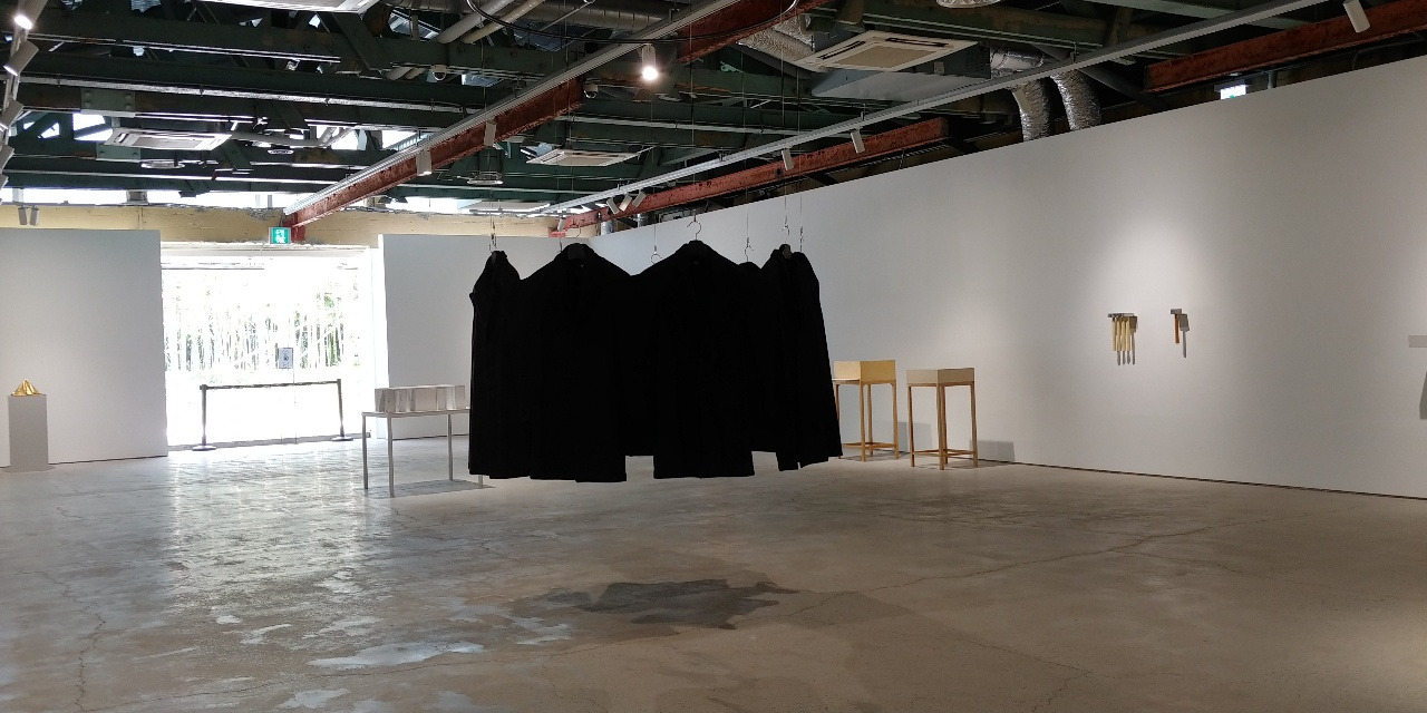 그 남자의 가방 전시.jpg