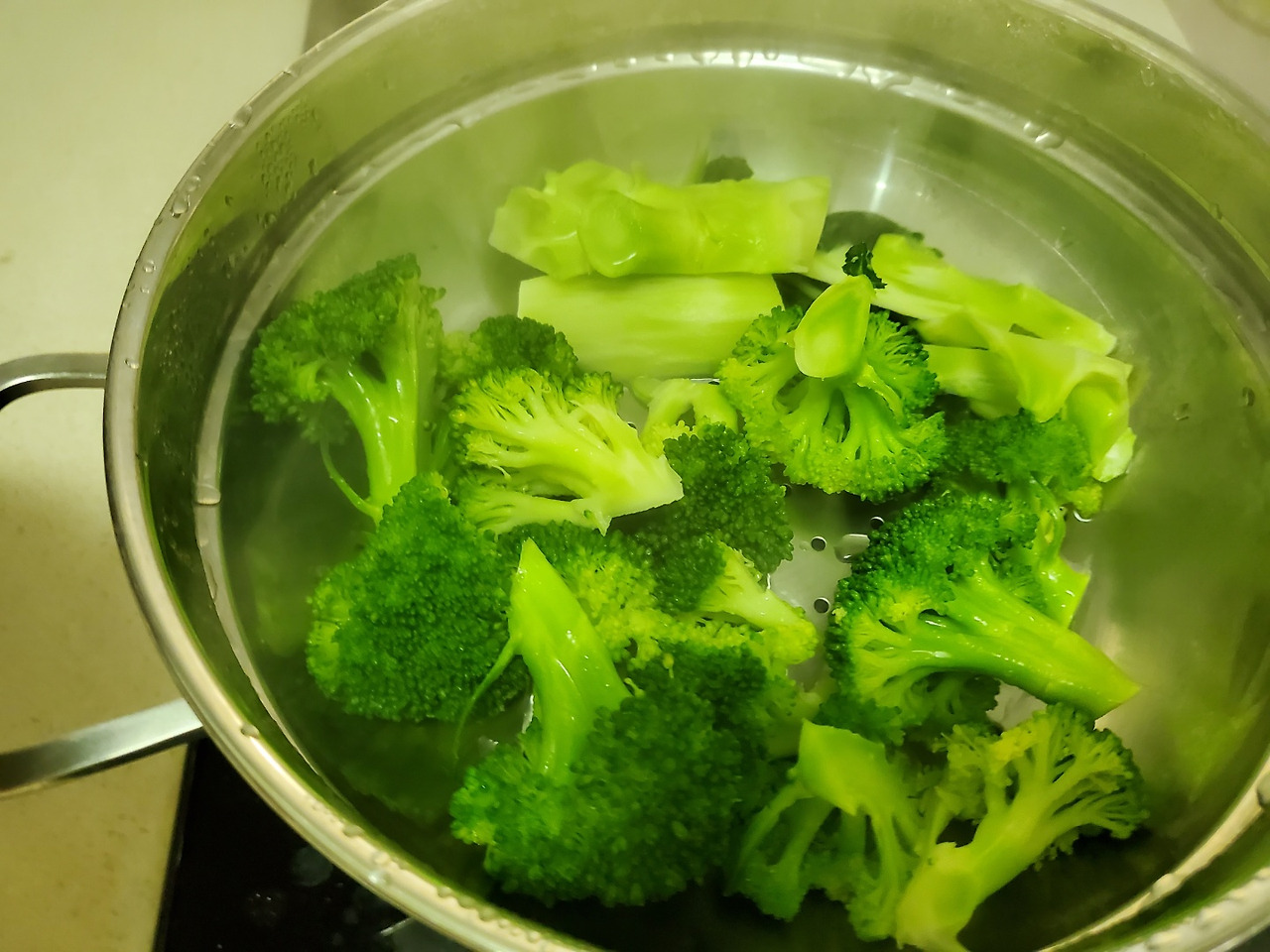 브로컬리찌기.jpg