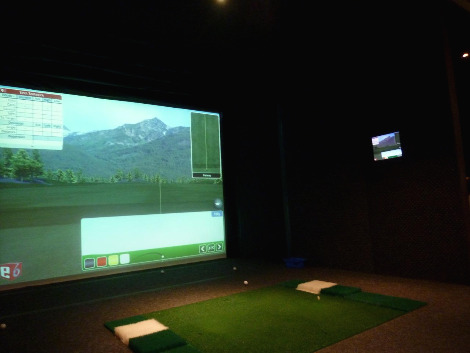 Indoor_golf_simulator.jpg