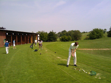 Driving_Range_-_panoramio.jpg
