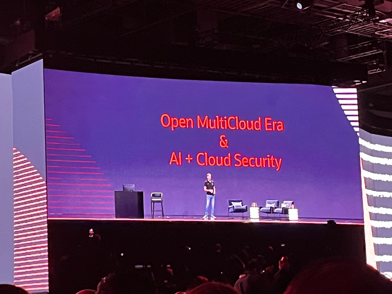 화요일 - 래리 키노트 (4) - 복사본.jpg