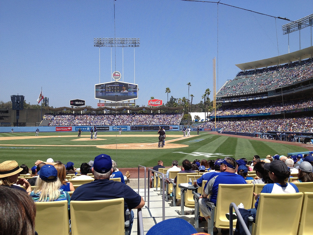 dodger-stadium-g1f4869dd1_1920.jpg