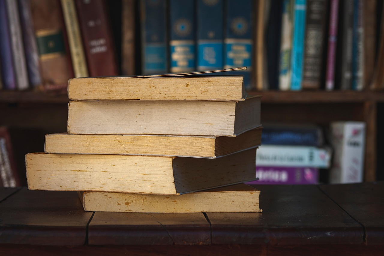 books-6939640_1280 (1).jpg