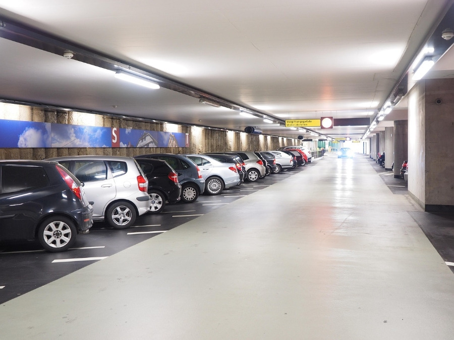 900＿multi－storey－car－park－1271917＿1280.jpg