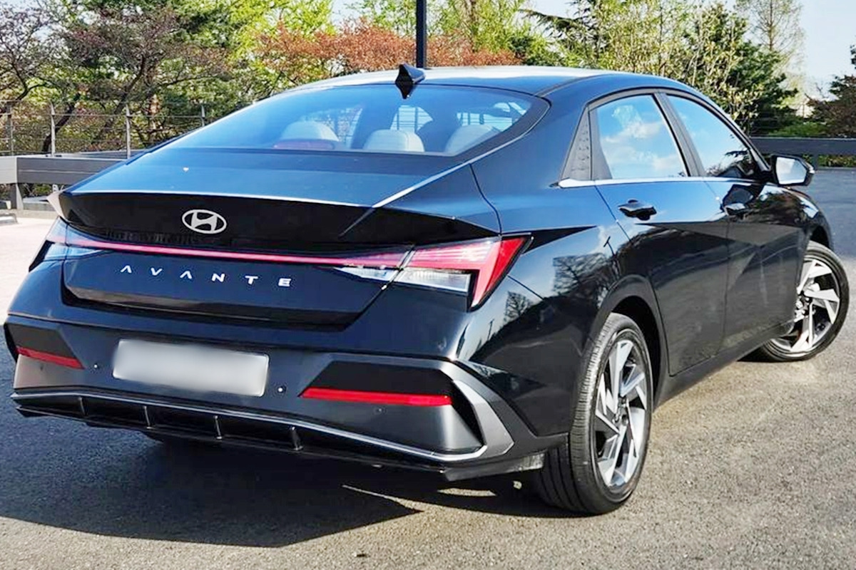 5_현대 아반떼.jpg