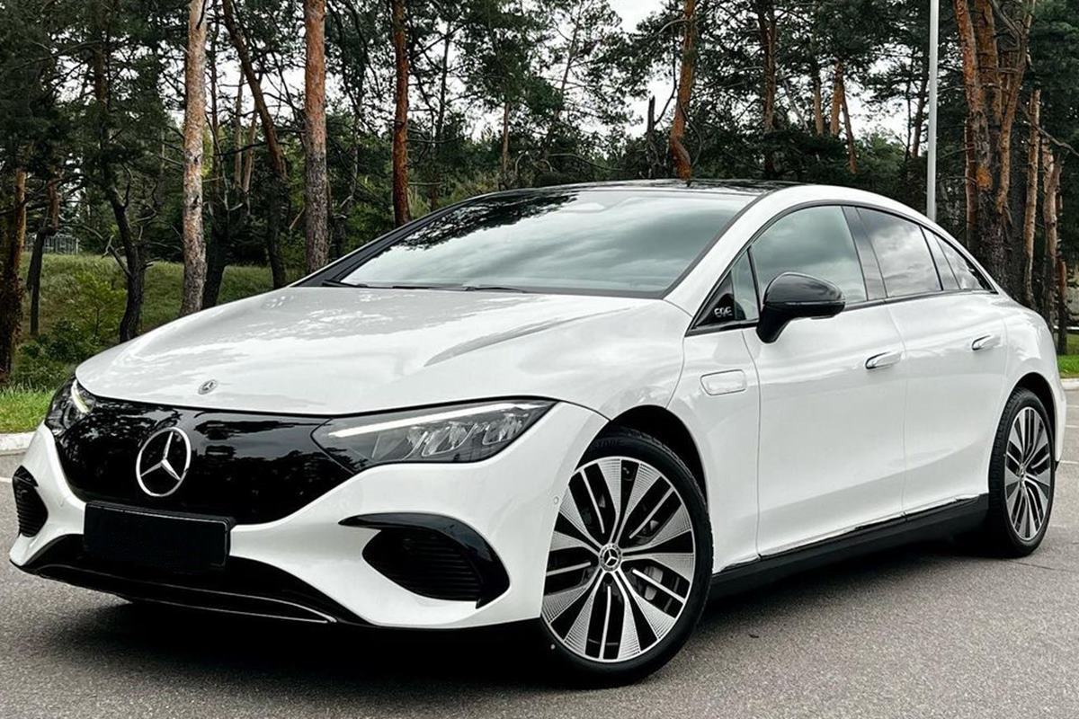 벤츠 EQE 정측.jpg