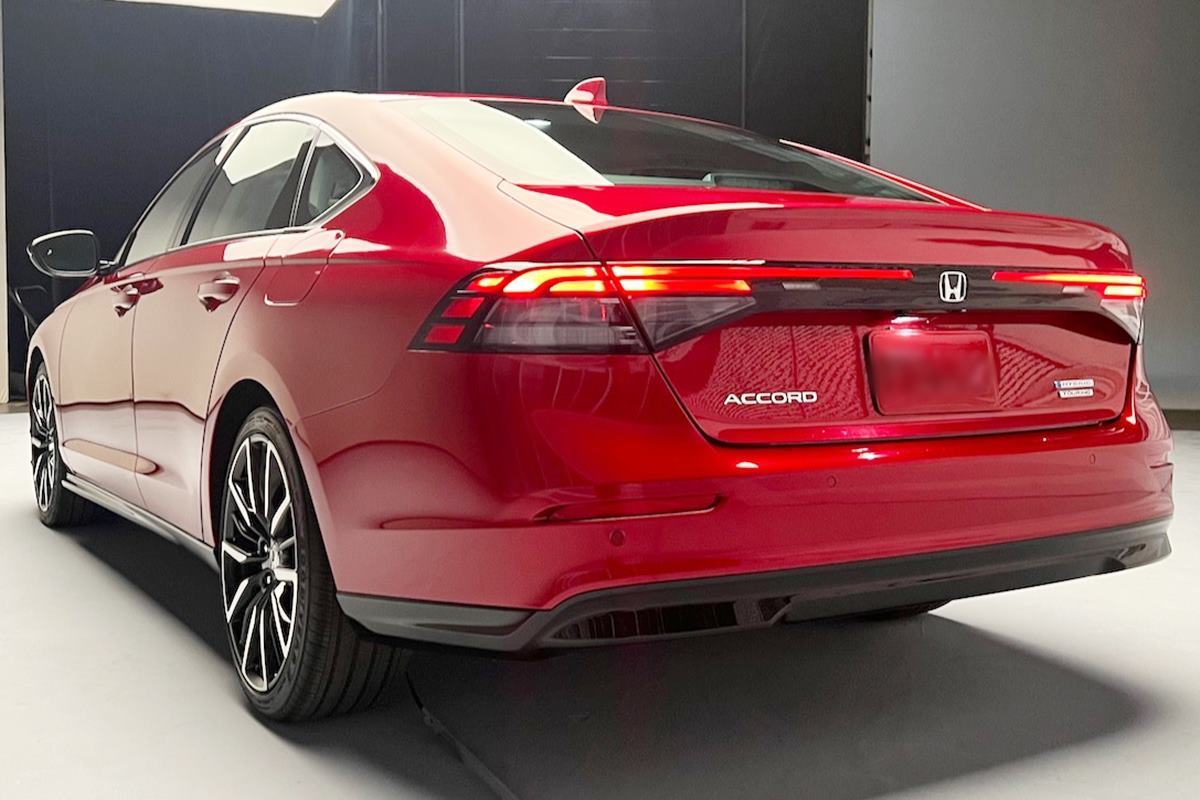 혼다 어코드 하이브리드 2.jpg