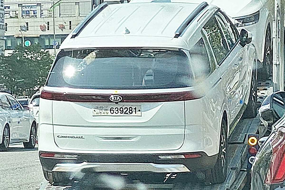 0_카니발 안전사양 내수차별_남차카페 '조용민'님 제보.jpg