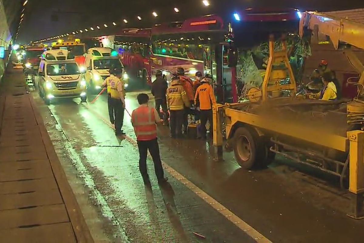 KBS 터널 급정거로 인한 사고.jpg