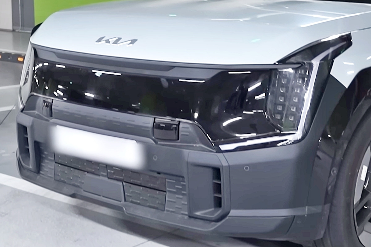 1_라이다 센서가 탑재된 기아 EV9 HDP 테스트카_유튜브 채널 '우파푸른하늘Woopa TV'.jpg