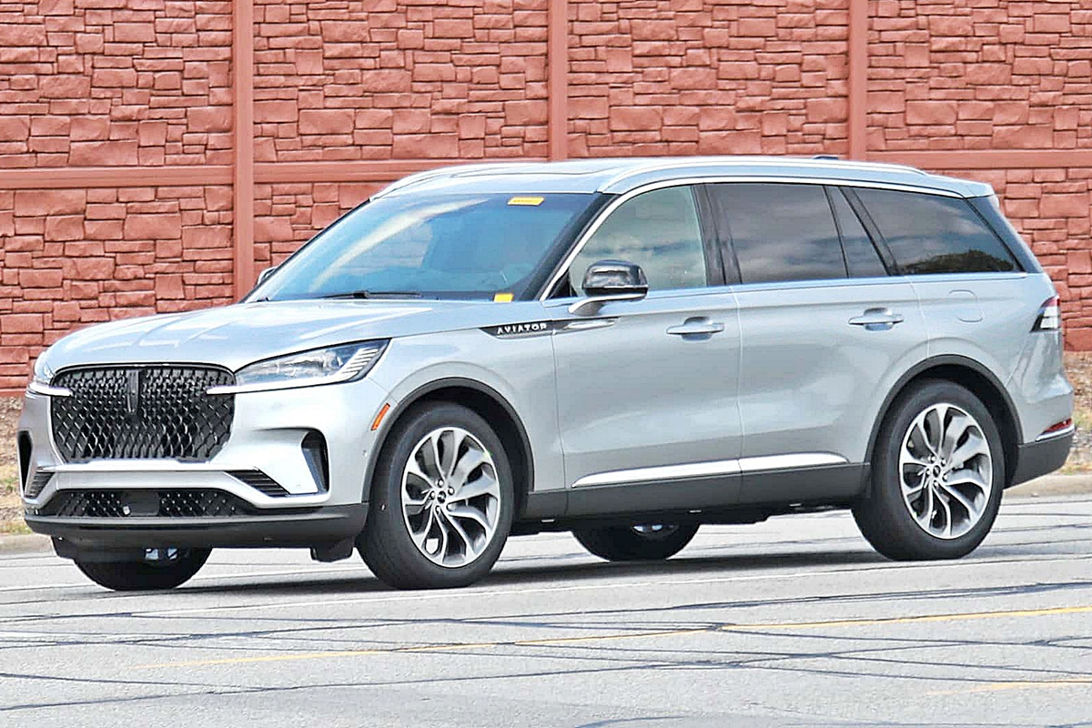 0_링컨 에비에이터 페이스리프트 스파이샷_'Motor 1'.jpg